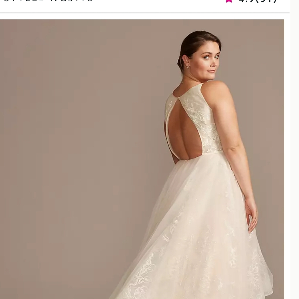 Elegant Ivory Lace Ball Gown Dress with Spaghetti Straps - Picture 2 of 4